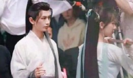 圈内人爆料杨紫成毅恋情,甜蜜互动引粉丝热议